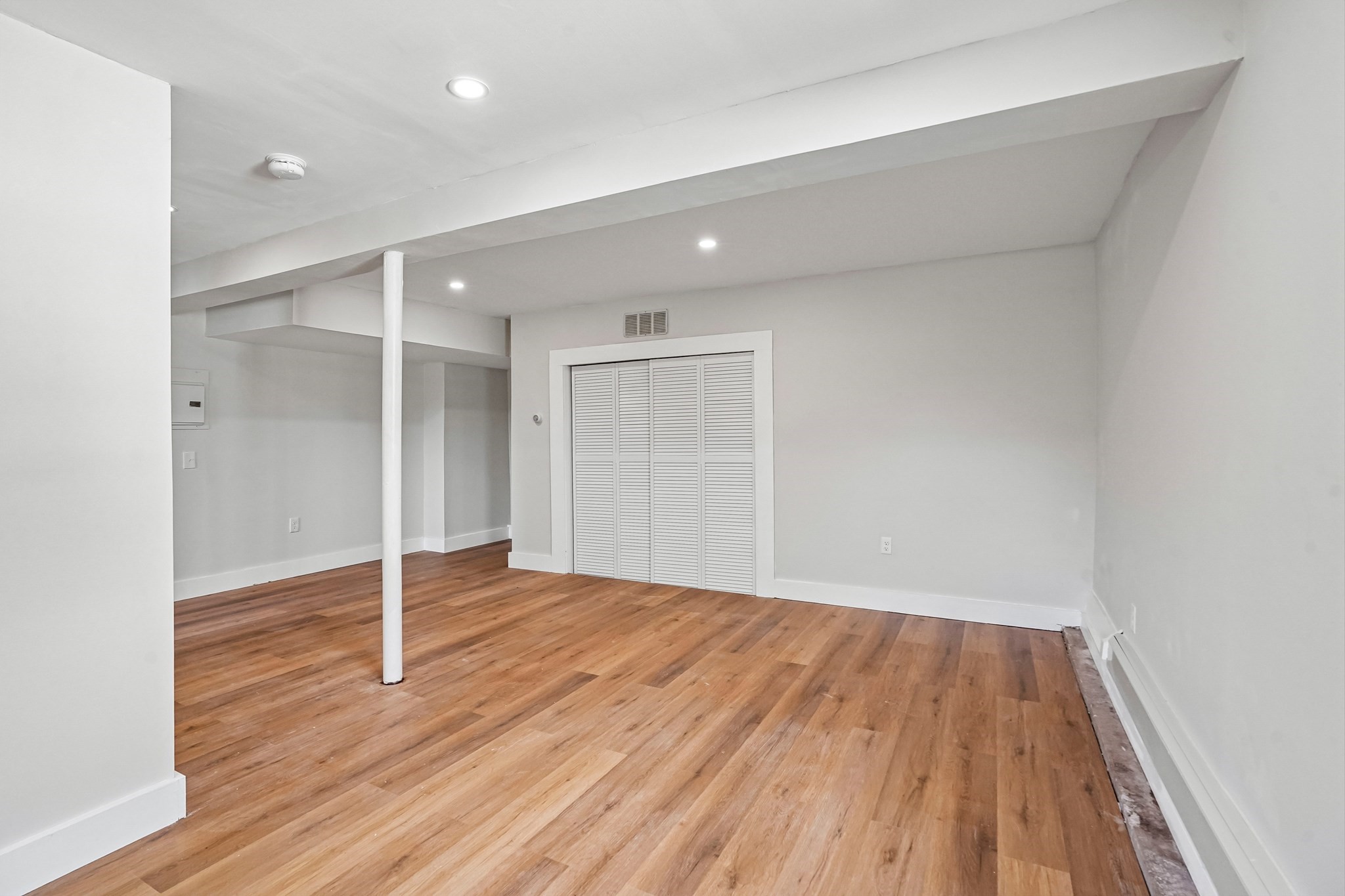 7 Nirvana Dr Property Photo 16
