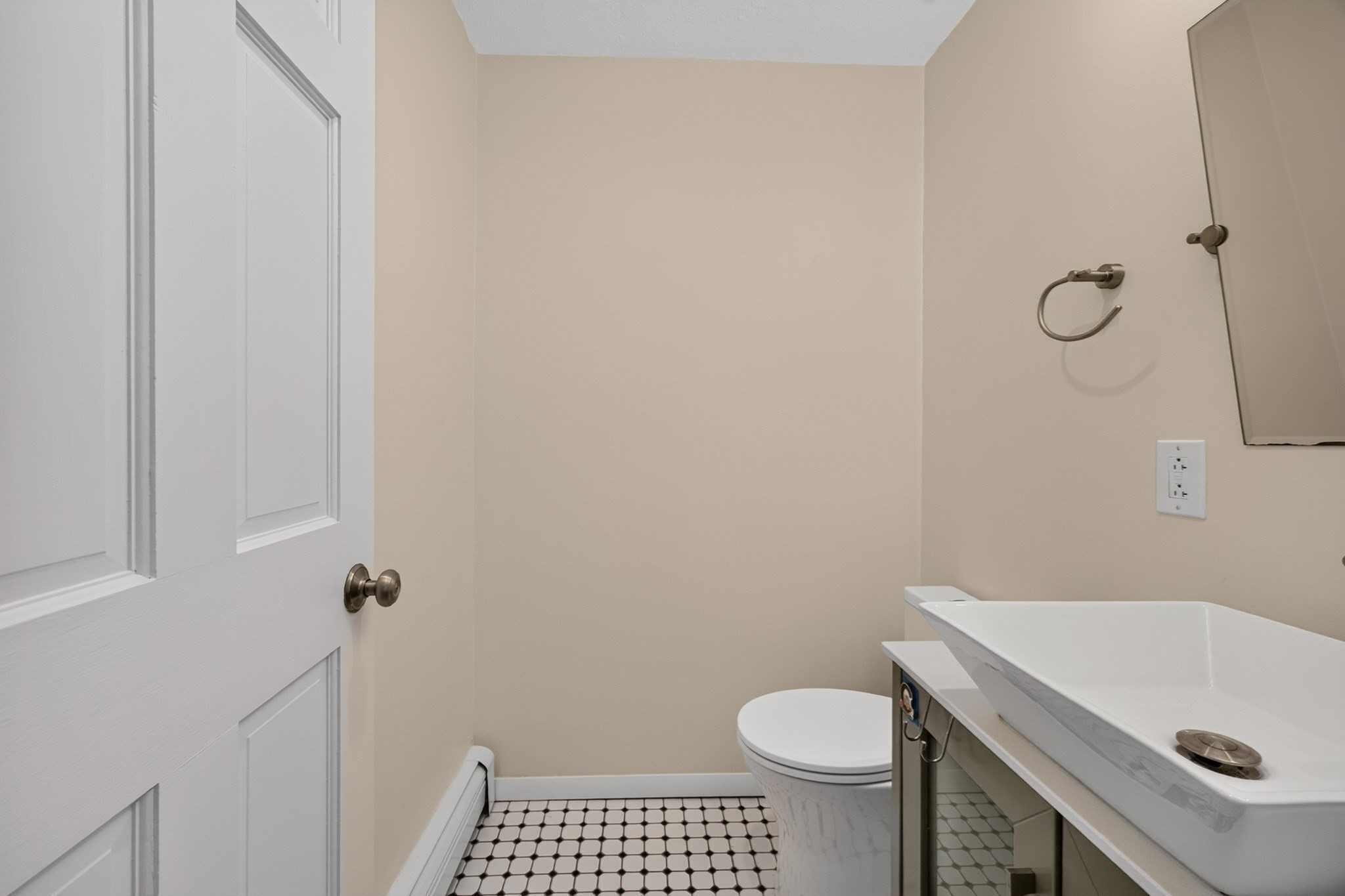 454 Reservoir Ave # 454 Property Photo 27