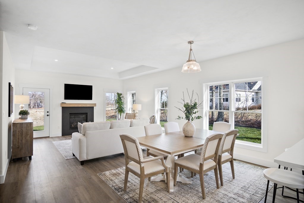 25 Salisbury Hill Blvd # 74 Property Photo 8