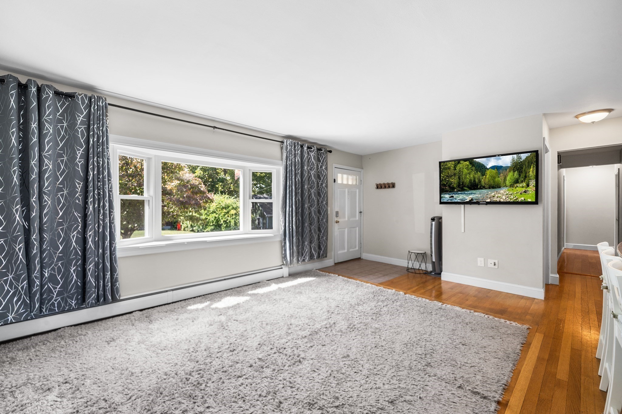 24 Kennedy St Property Photo 3