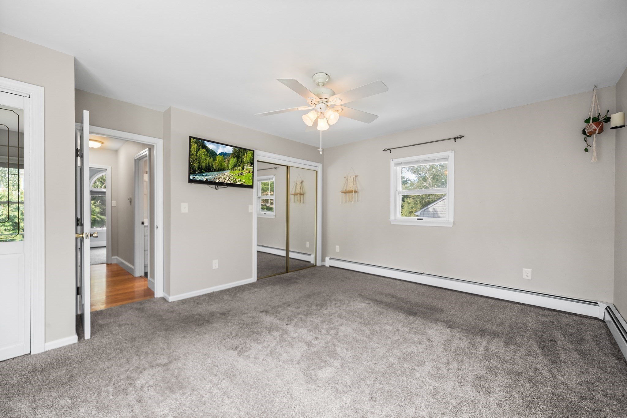 24 Kennedy St Property Photo 23