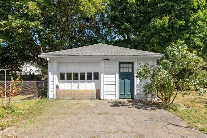 18 Smith Road Property Photo 33