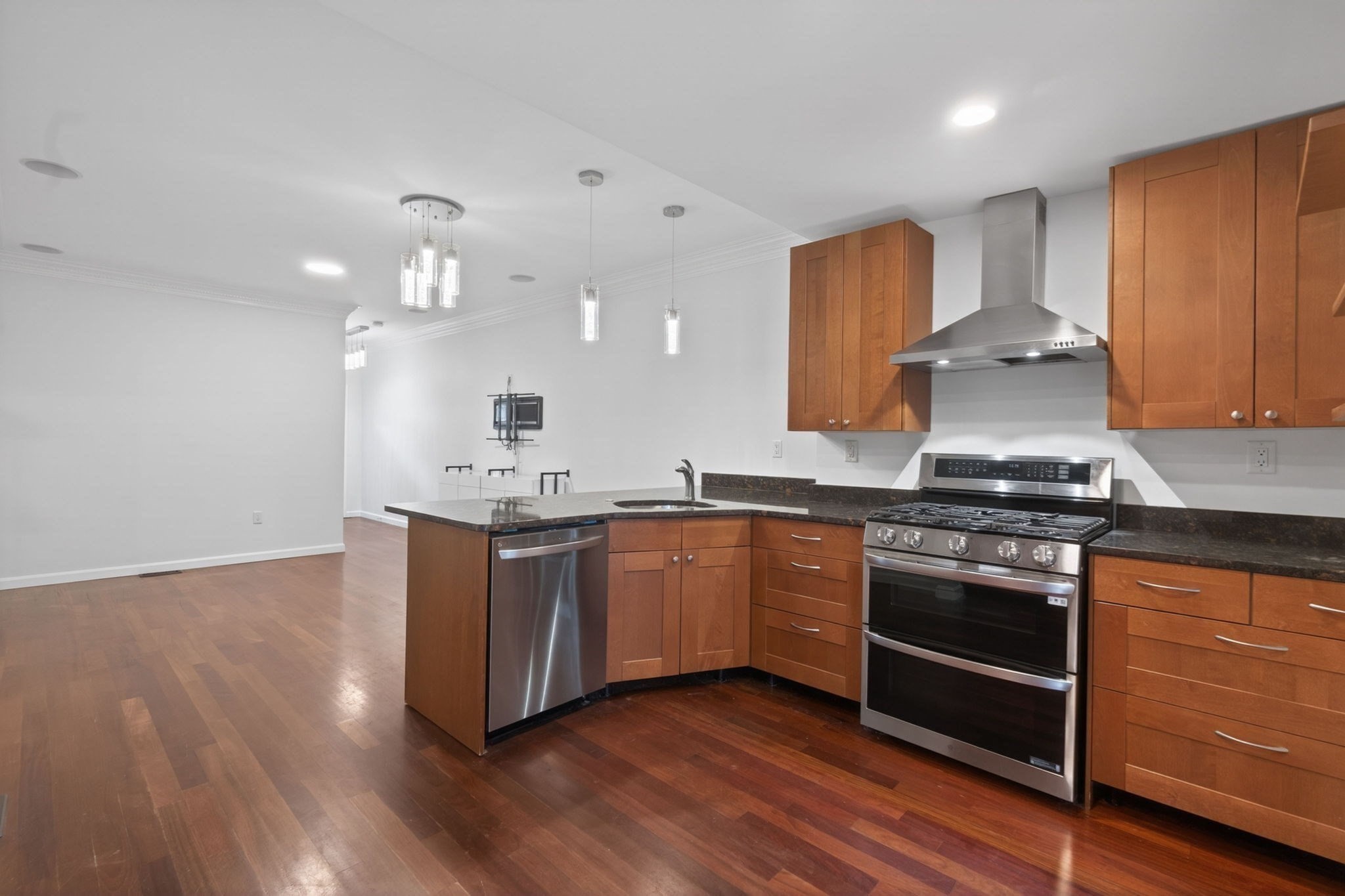 102 Old Harbor Street # A Property Photo 9