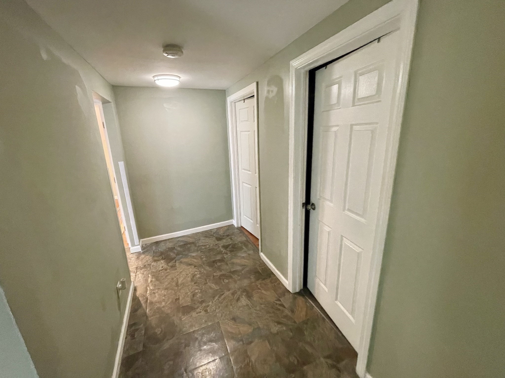 222 Parker St Property Photo 15