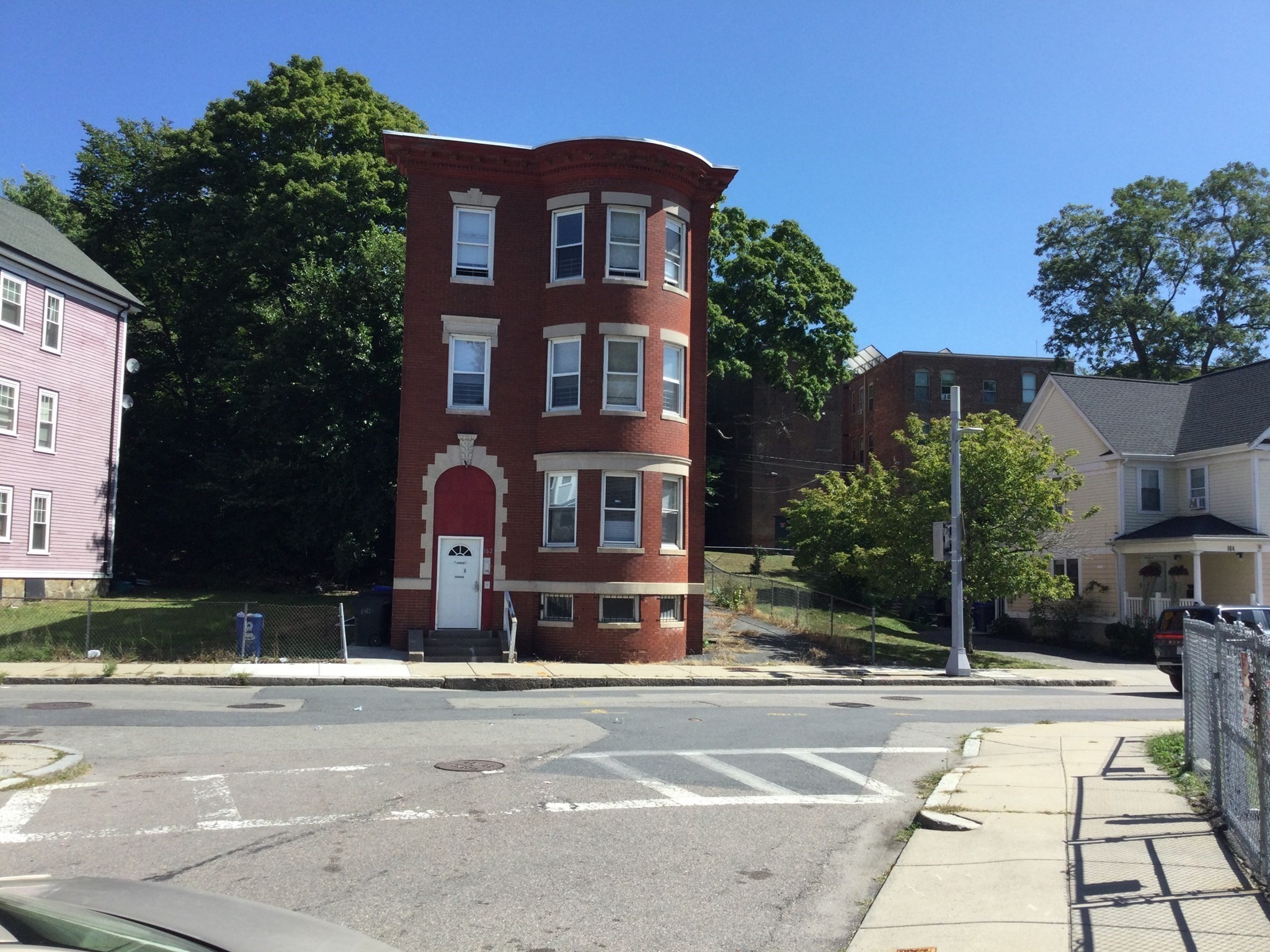 162 Howard Ave Property Photo 3