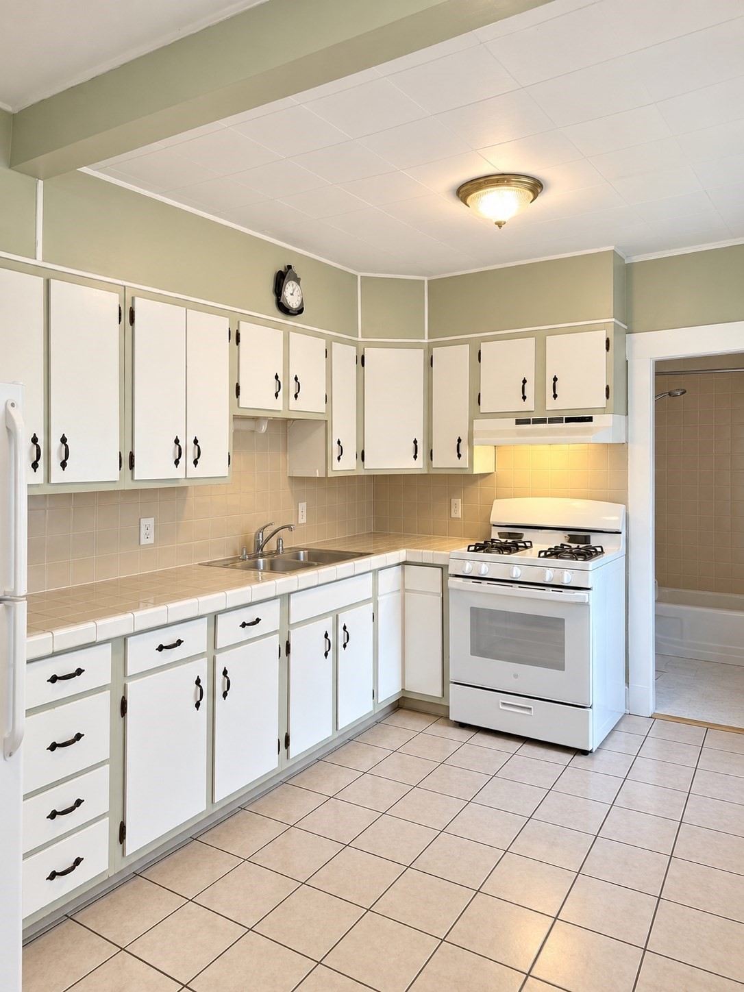 17 Sumner Ave # 1 Property Photo 5