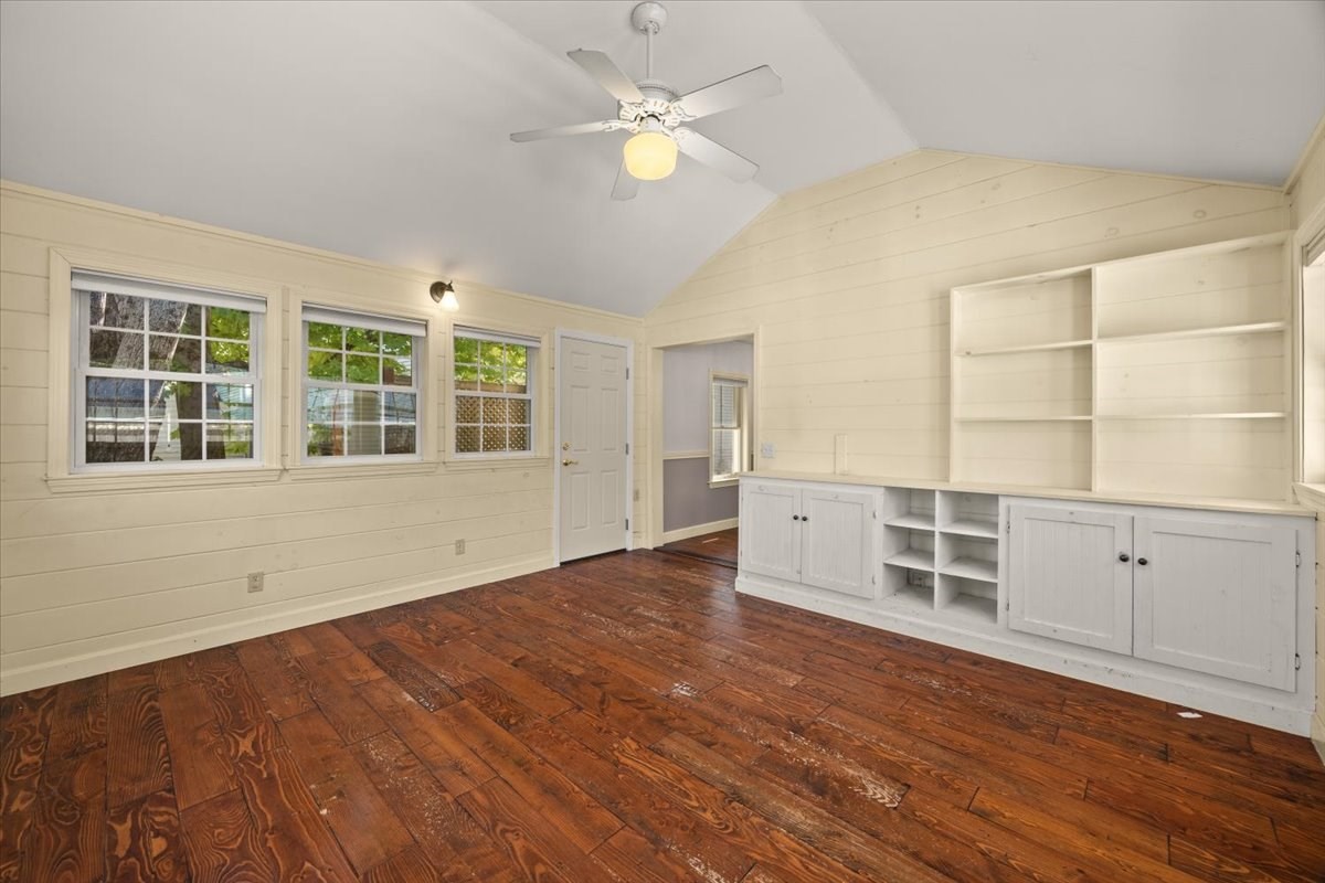 177 West Street Property Photo 17