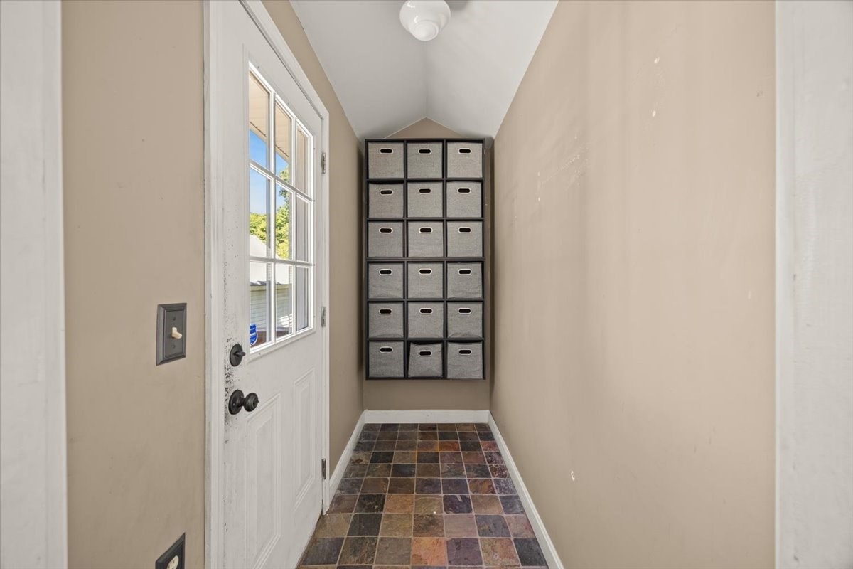 177 West Street Property Photo 19