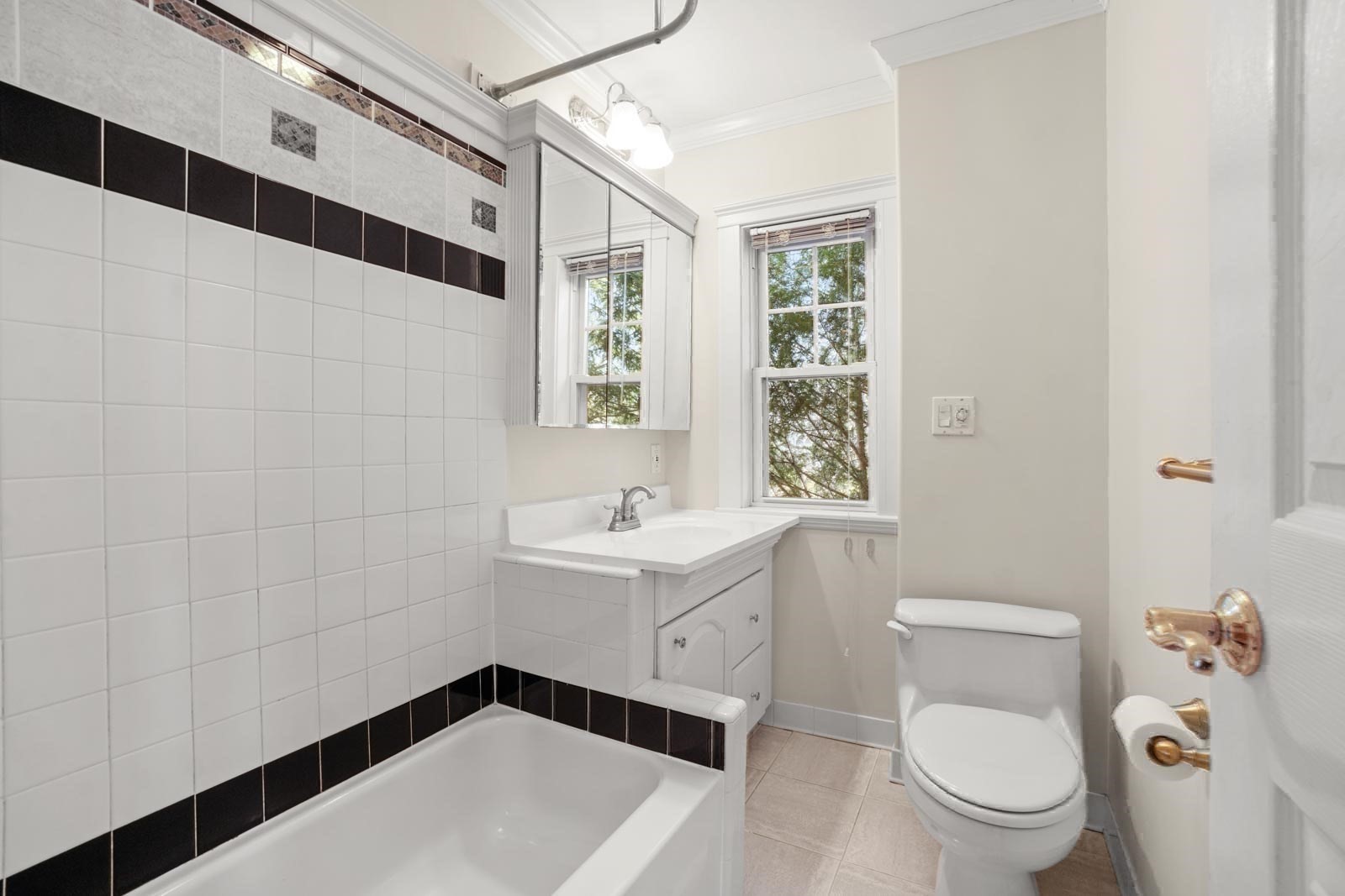 20 Donizetti St Property Photo 27