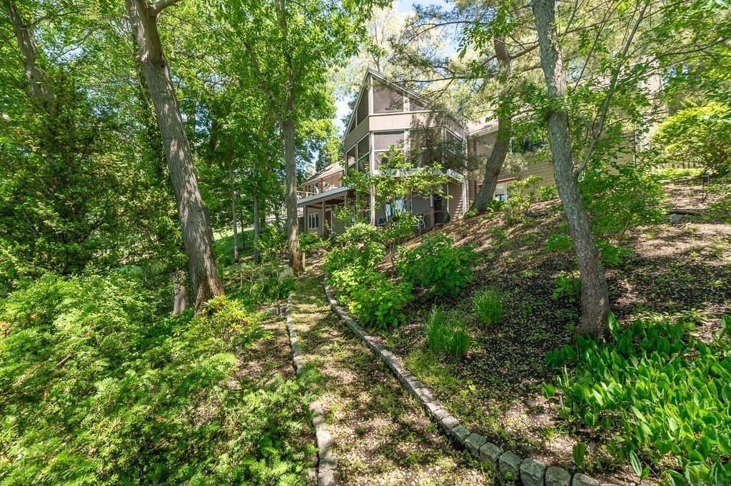 9 Elm Top Property Photo 3