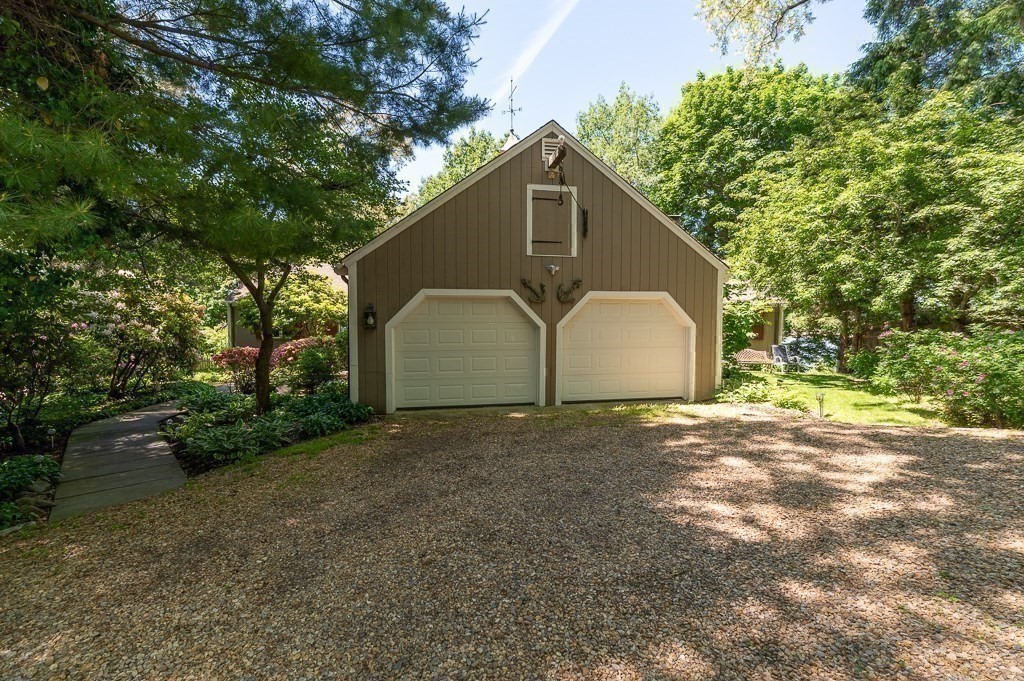 9 Elm Top Property Photo 27