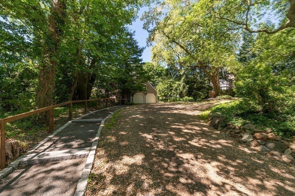 9 Elm Top Property Photo 29