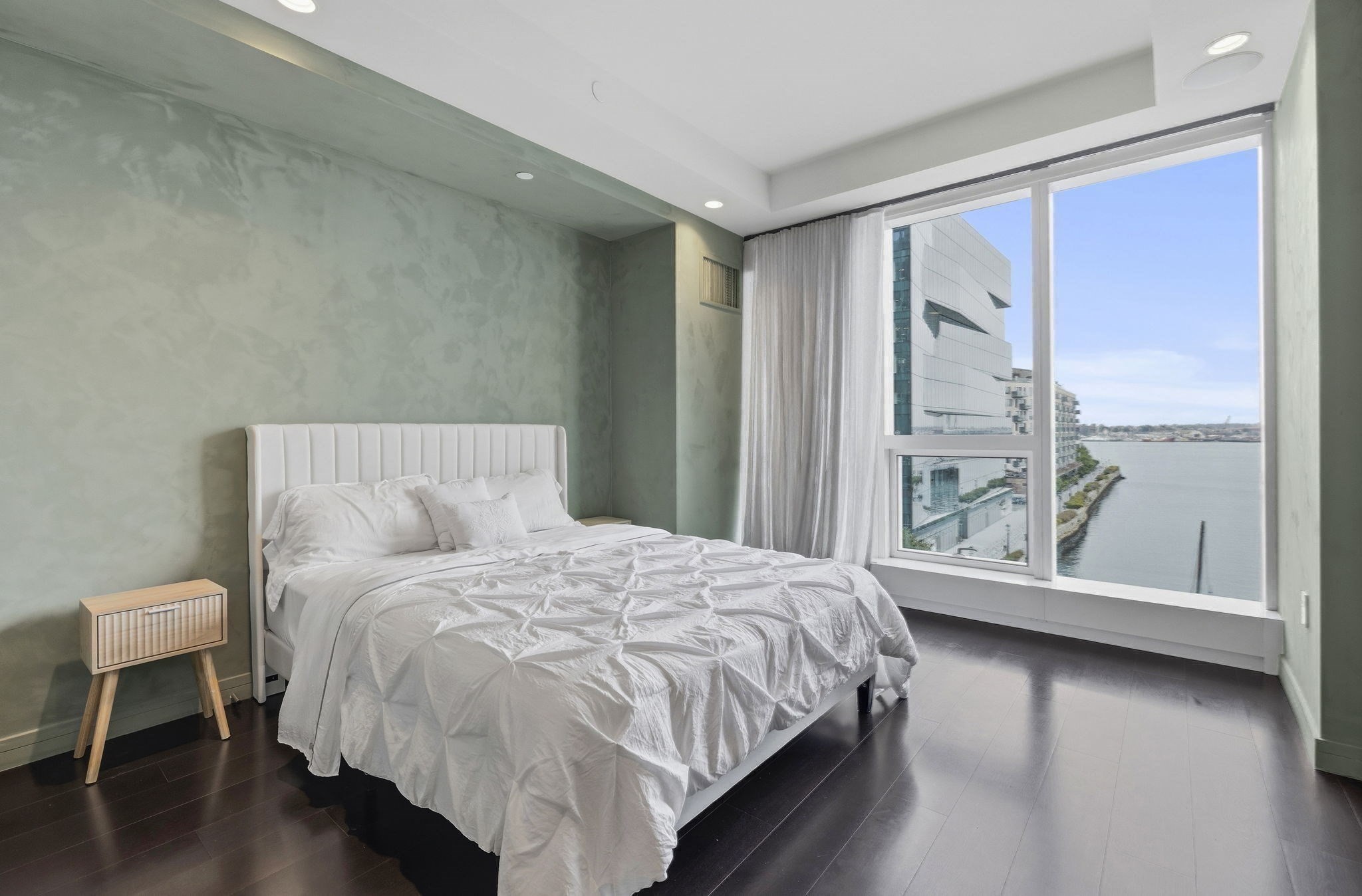 150 Seaport Blvd # 6d Property Photo 12