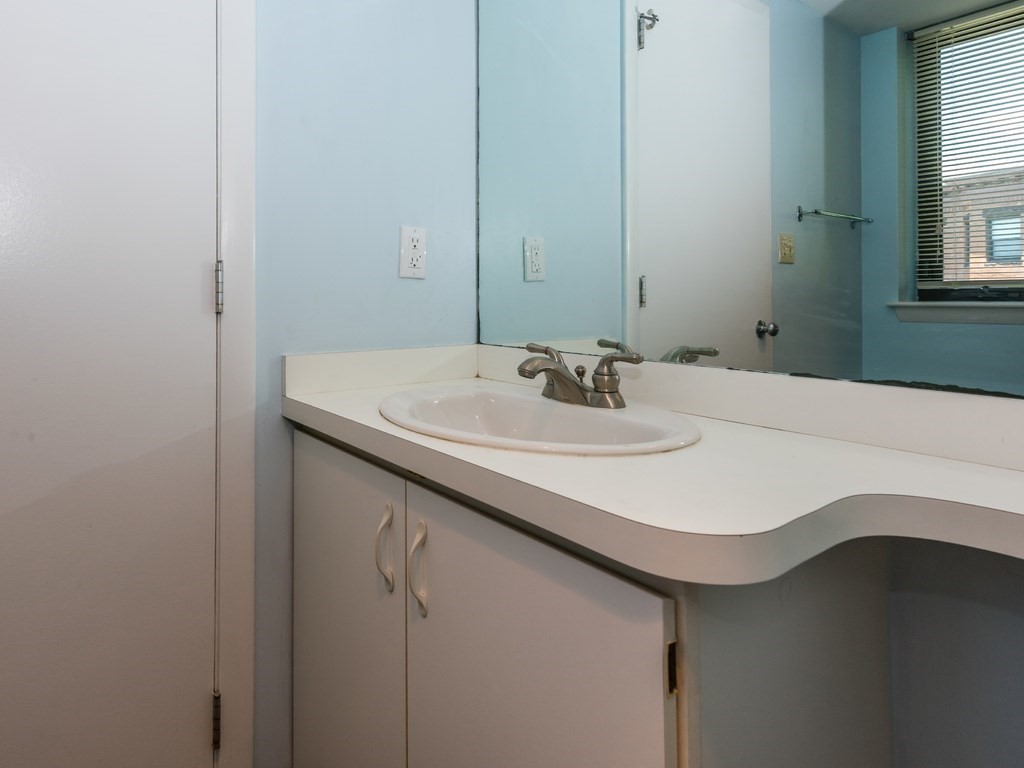51 John # 303 Property Photo 8