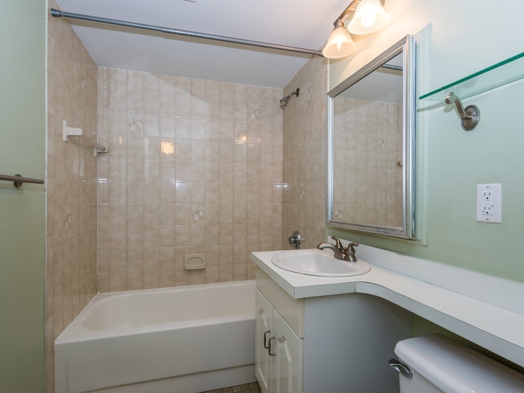 51 John # 303 Property Photo 11
