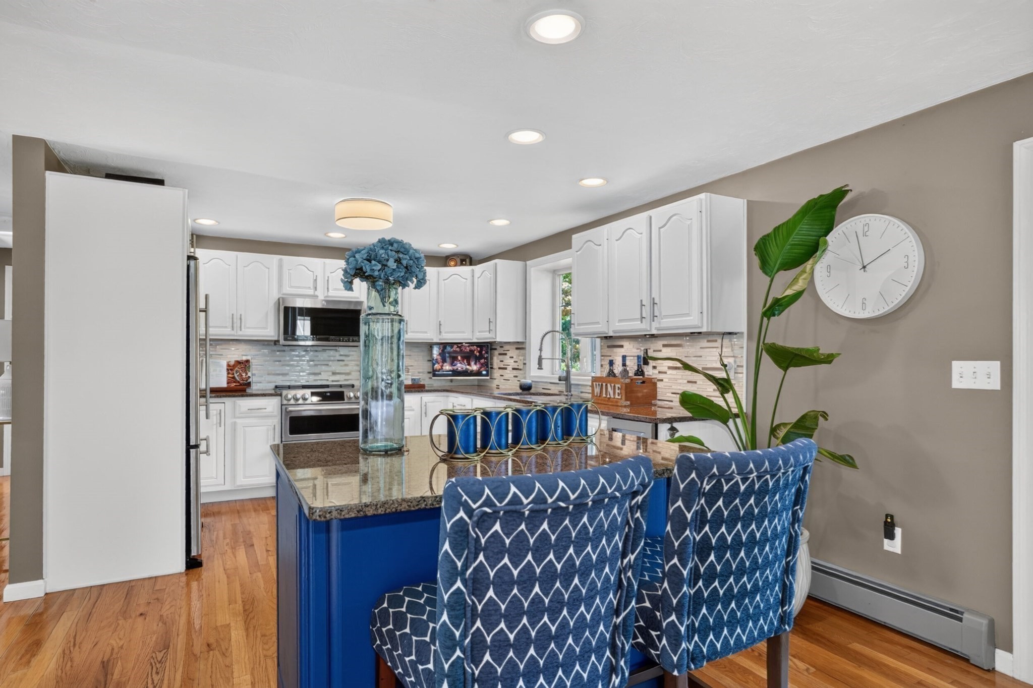 293 Brigham Street Property Photo 6
