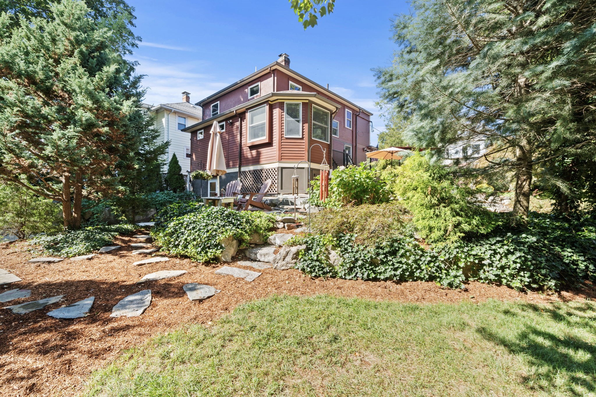 49 Lynde Ave Property Photo 4