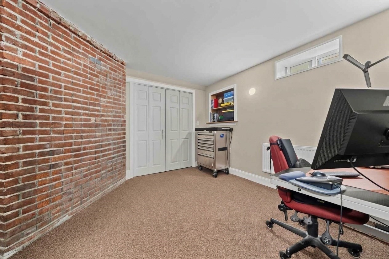 49 Lynde Ave Property Photo 33