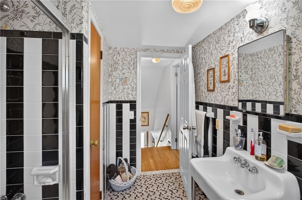 130 Thurston Street Property Photo 24
