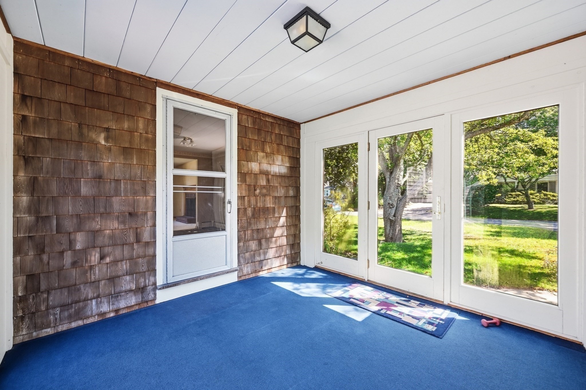 61 Laurel Rd Property Photo 18