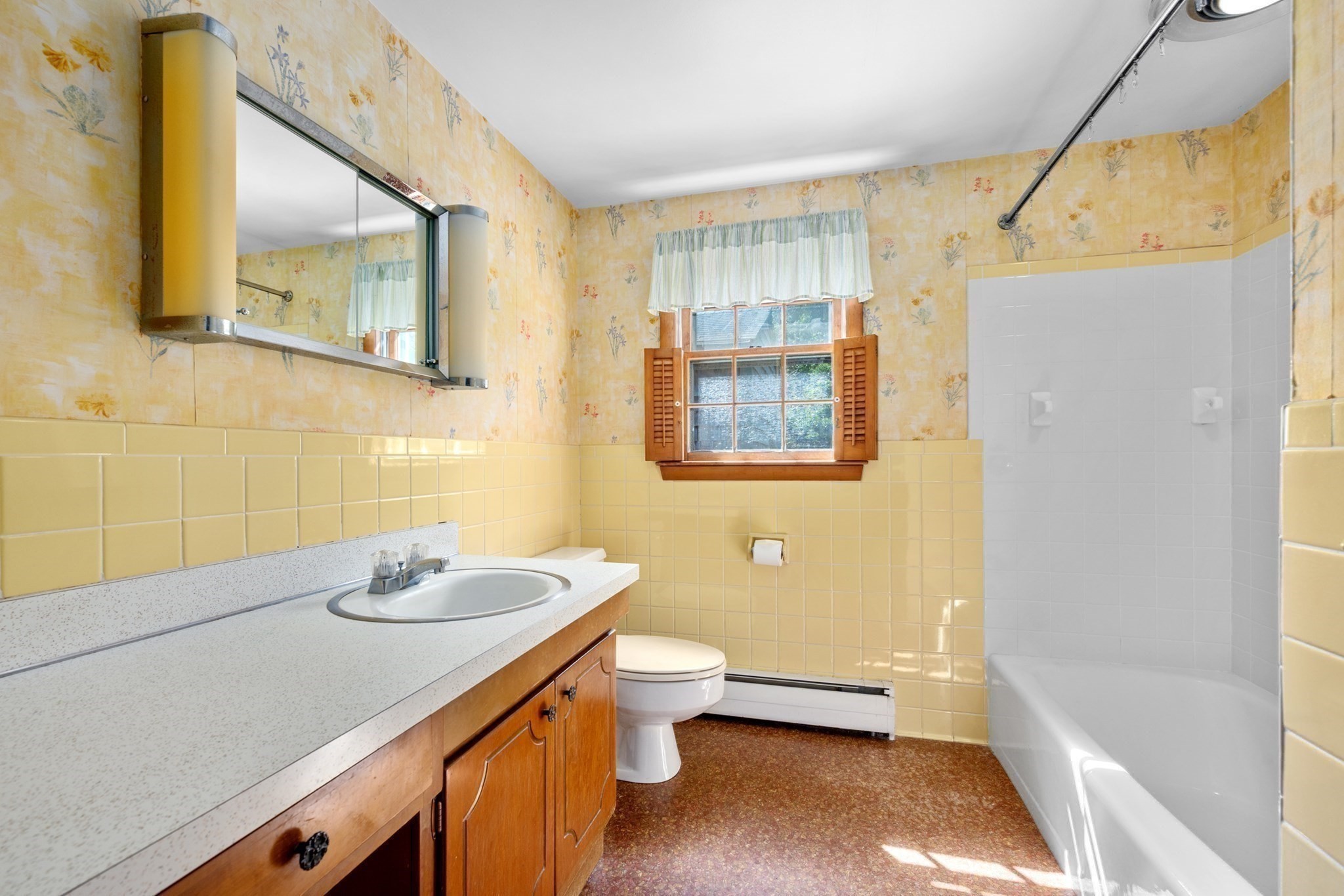 61 Laurel Rd Property Photo 19