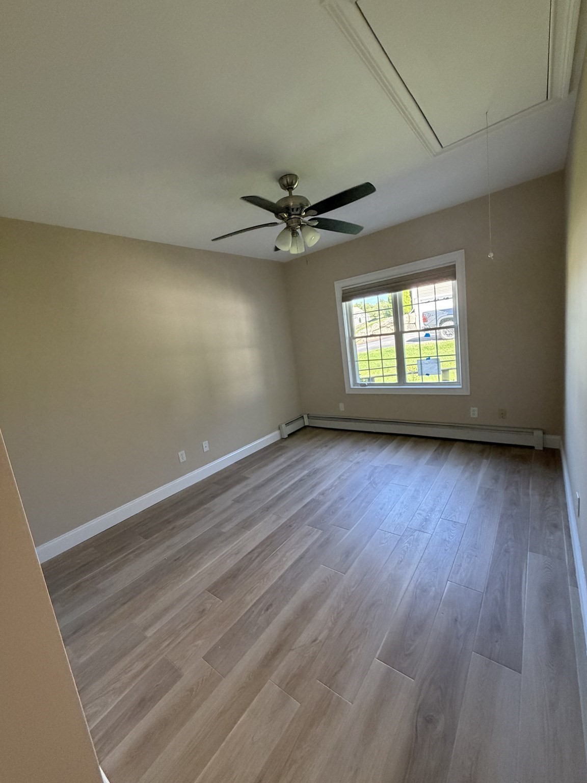 33 Brunelle Dr # 2 Property Photo 8
