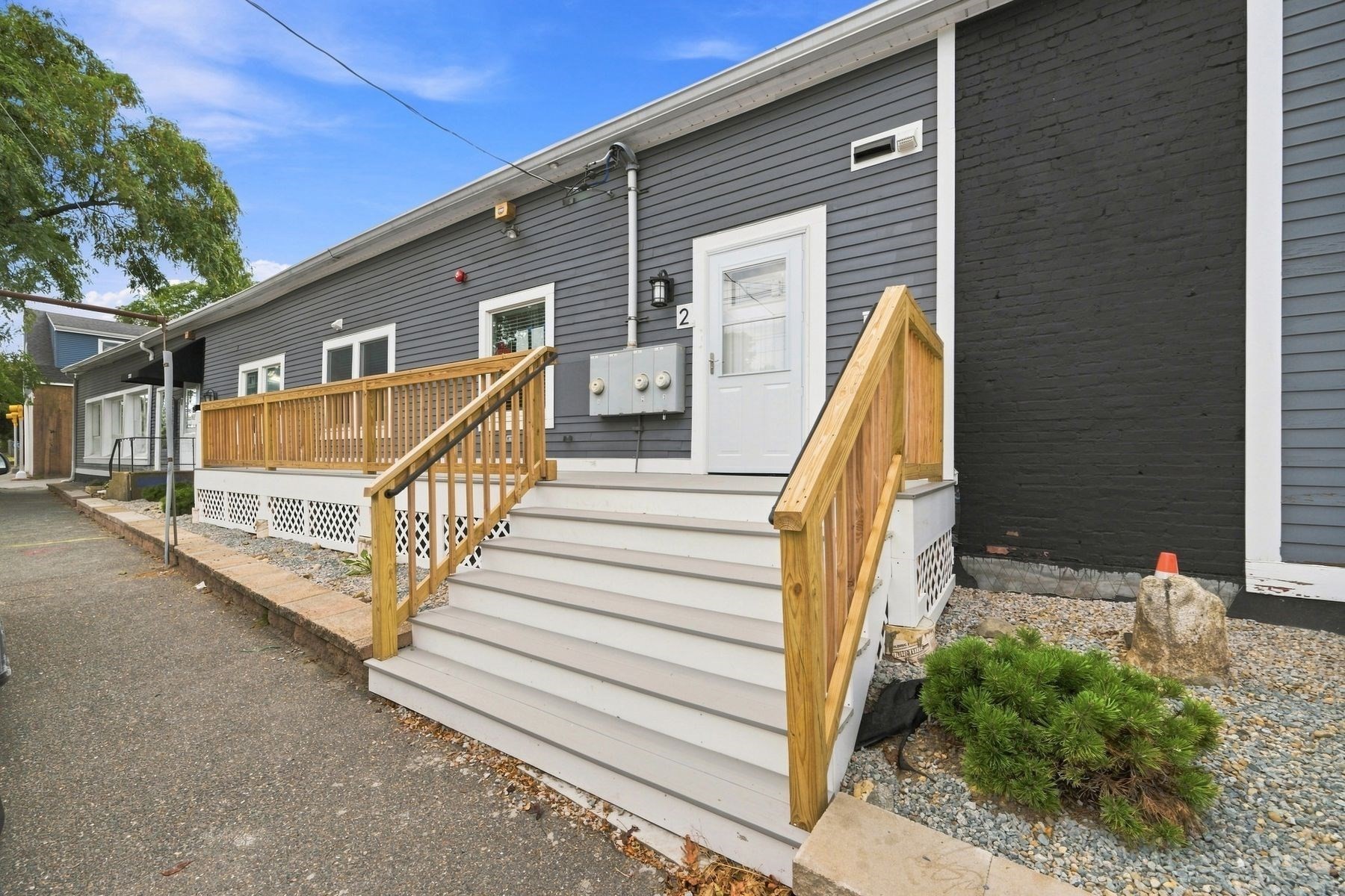 324 Essex Street # 2 Property Photo 1