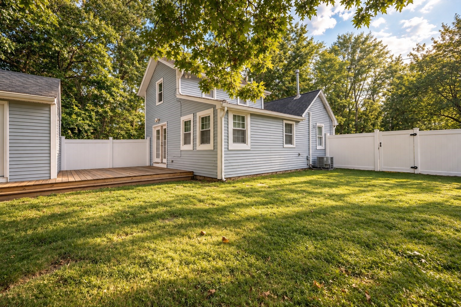 36 Brackett Rd Property Photo 2