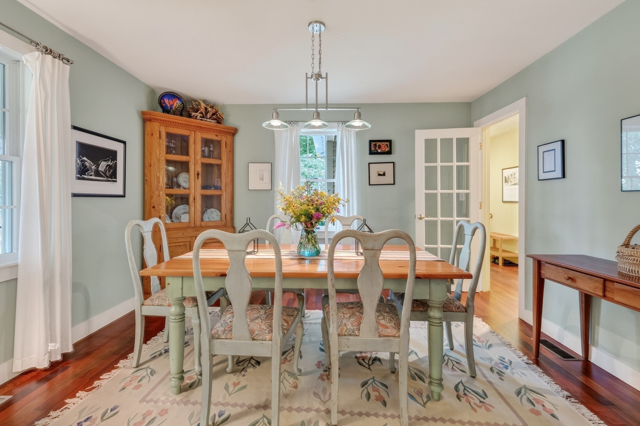 61 Canonicus Ave Property Photo 4