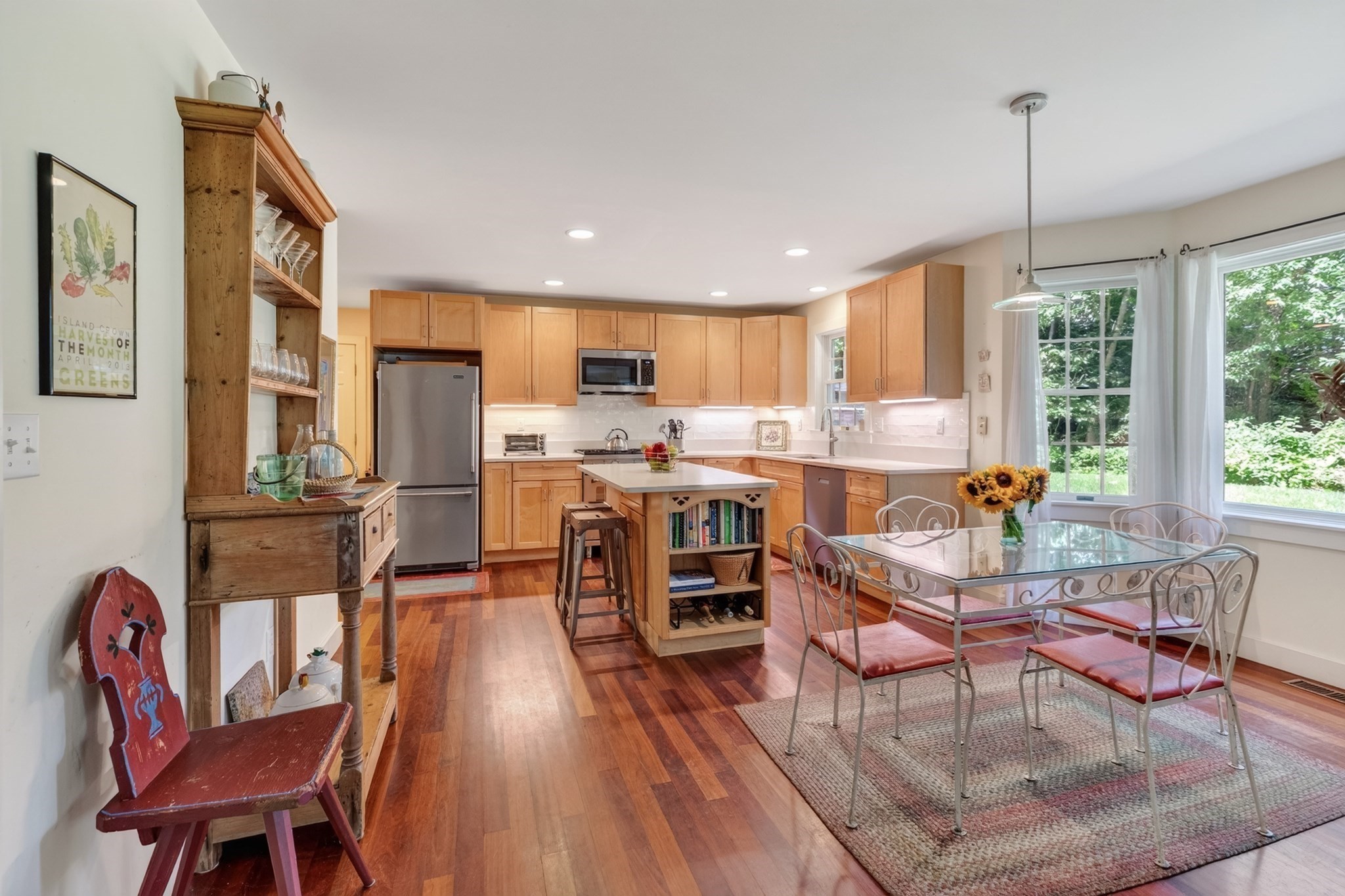 61 Canonicus Ave Property Photo 8