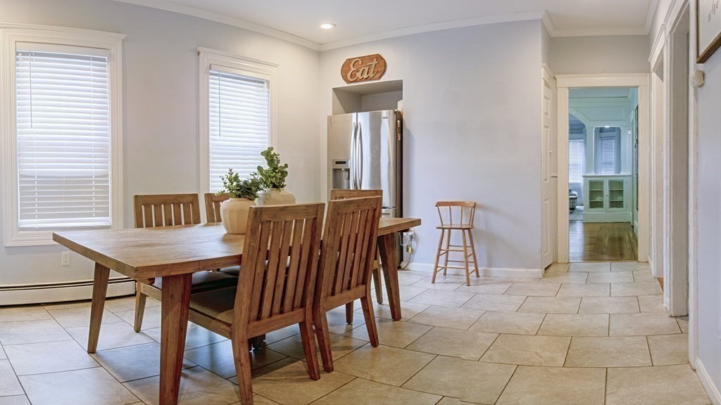203-205 Saratoga St Property Photo 5