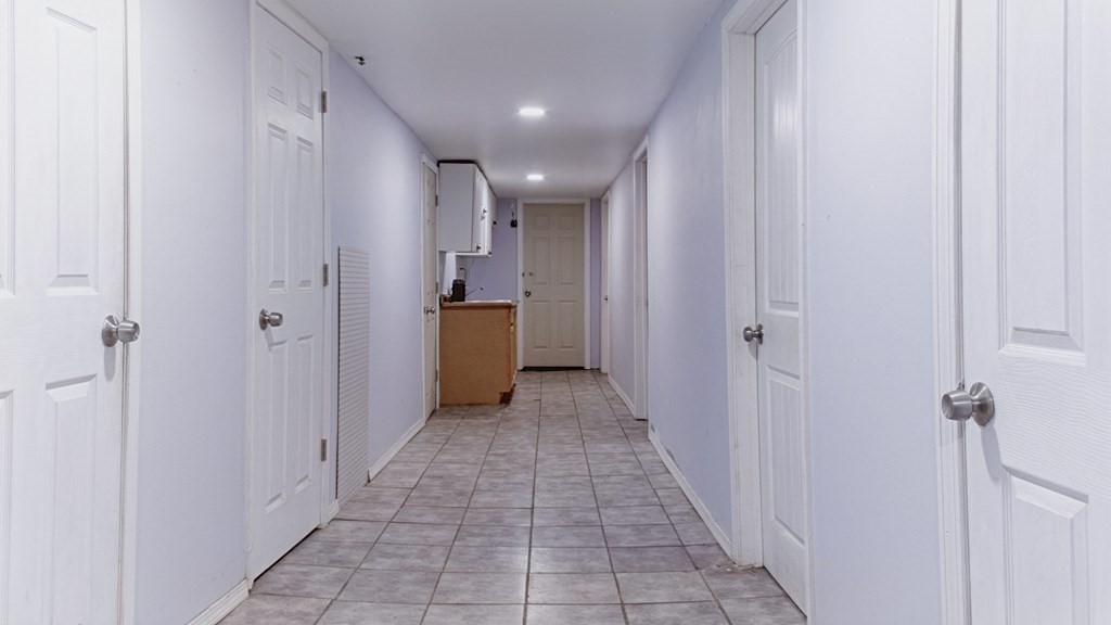203-205 Saratoga St Property Photo 24