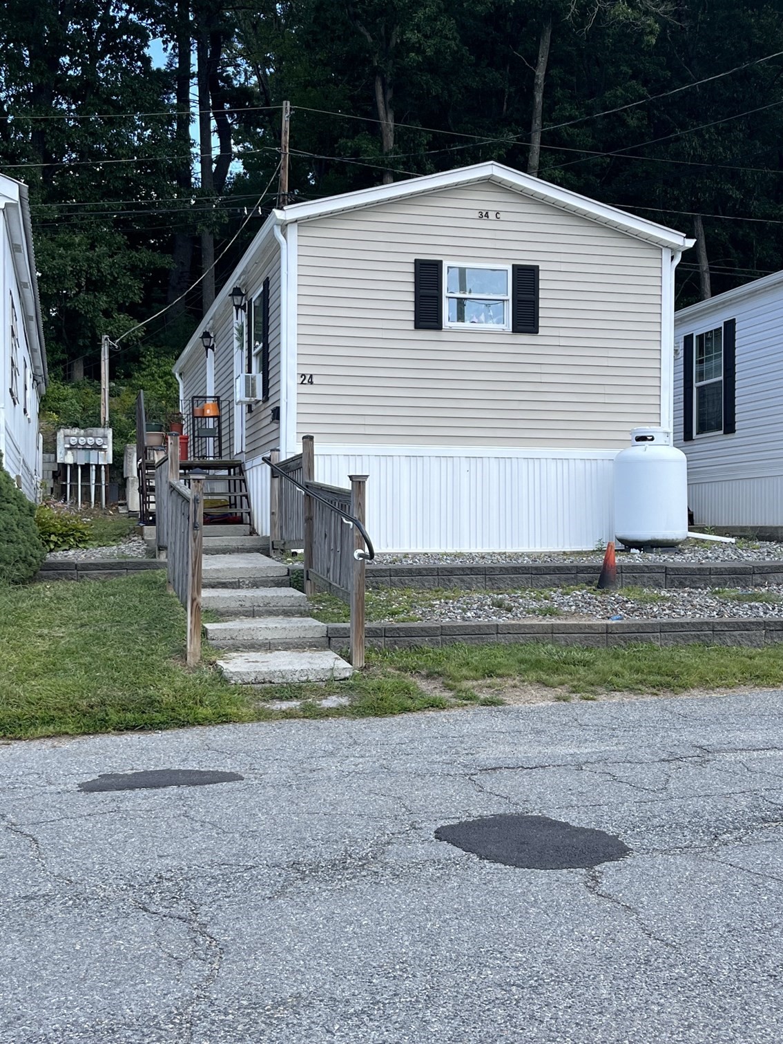 24 Mustang Ave Property Photo 1
