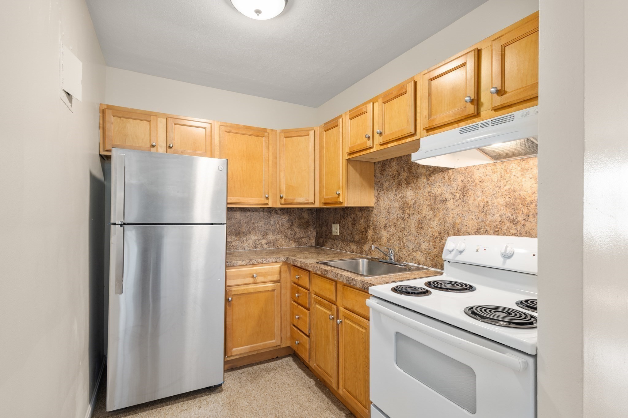 46 Adams St # 4 Property Photo 7