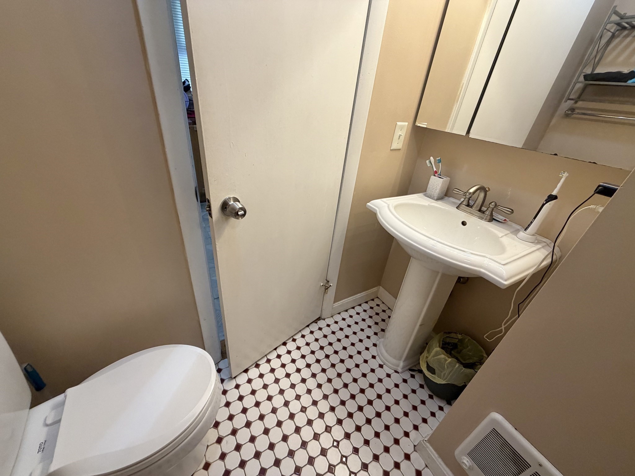 5 Cottage Ln # 1 Property Photo 12