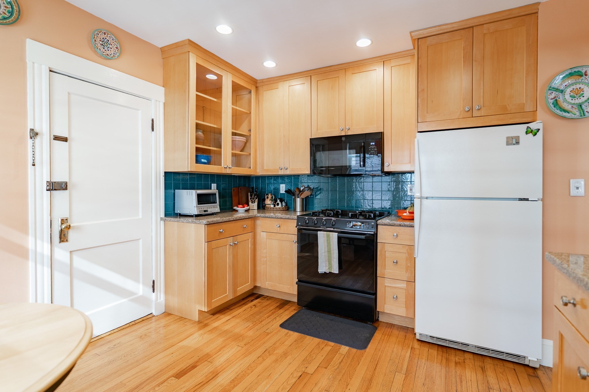 44 Boynton St # 2 Property Photo 8