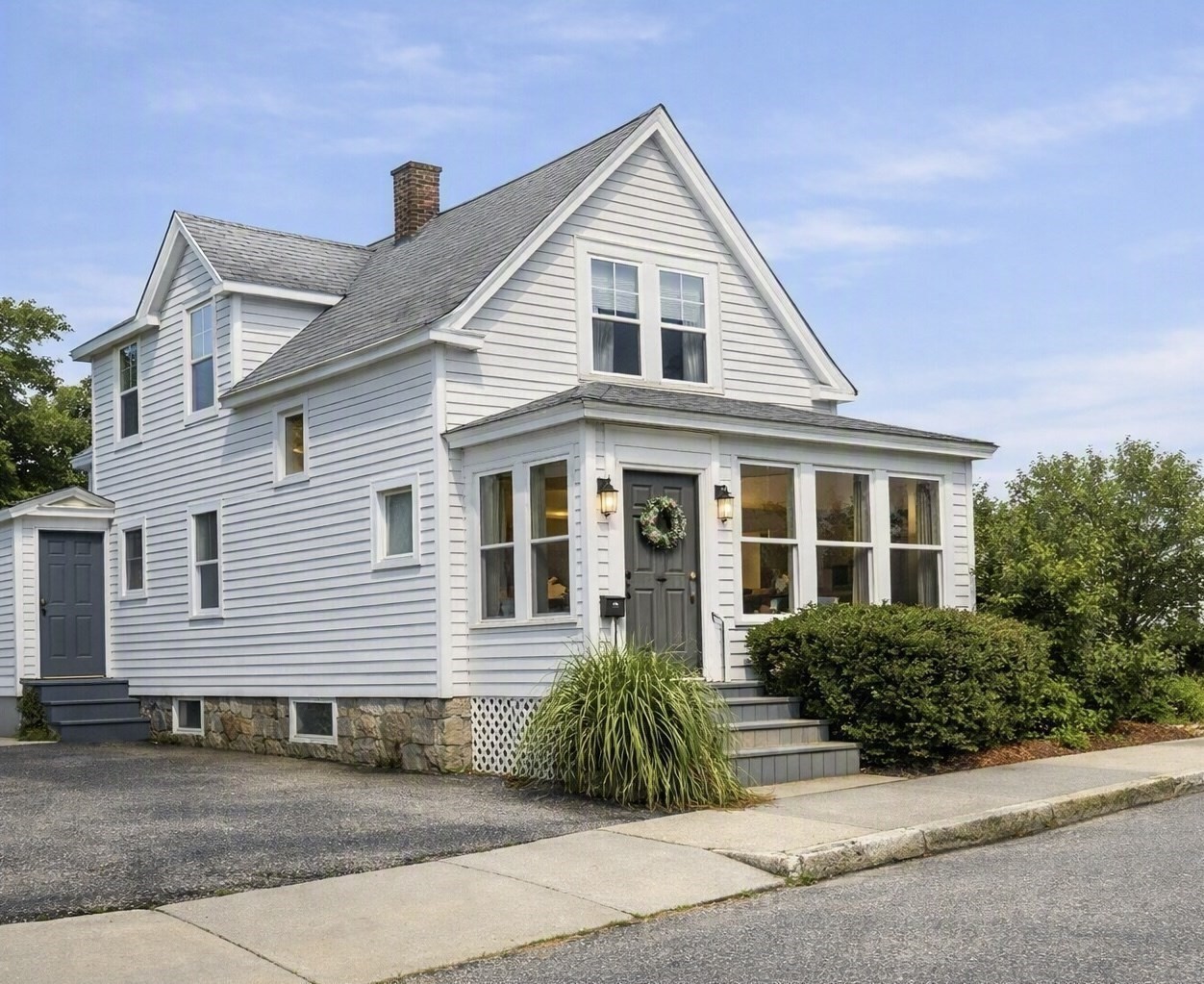 25 Parker Hill Ave Property Photo 2