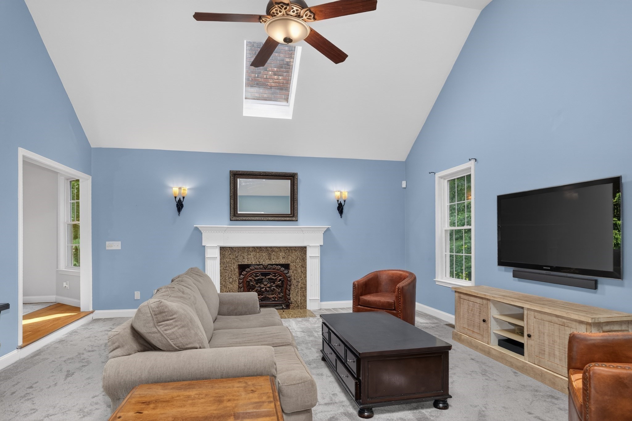 51 Danforth Ln Property Photo 10