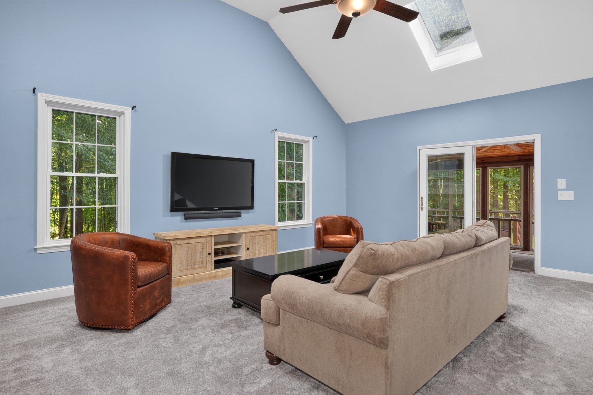 51 Danforth Ln Property Photo 11