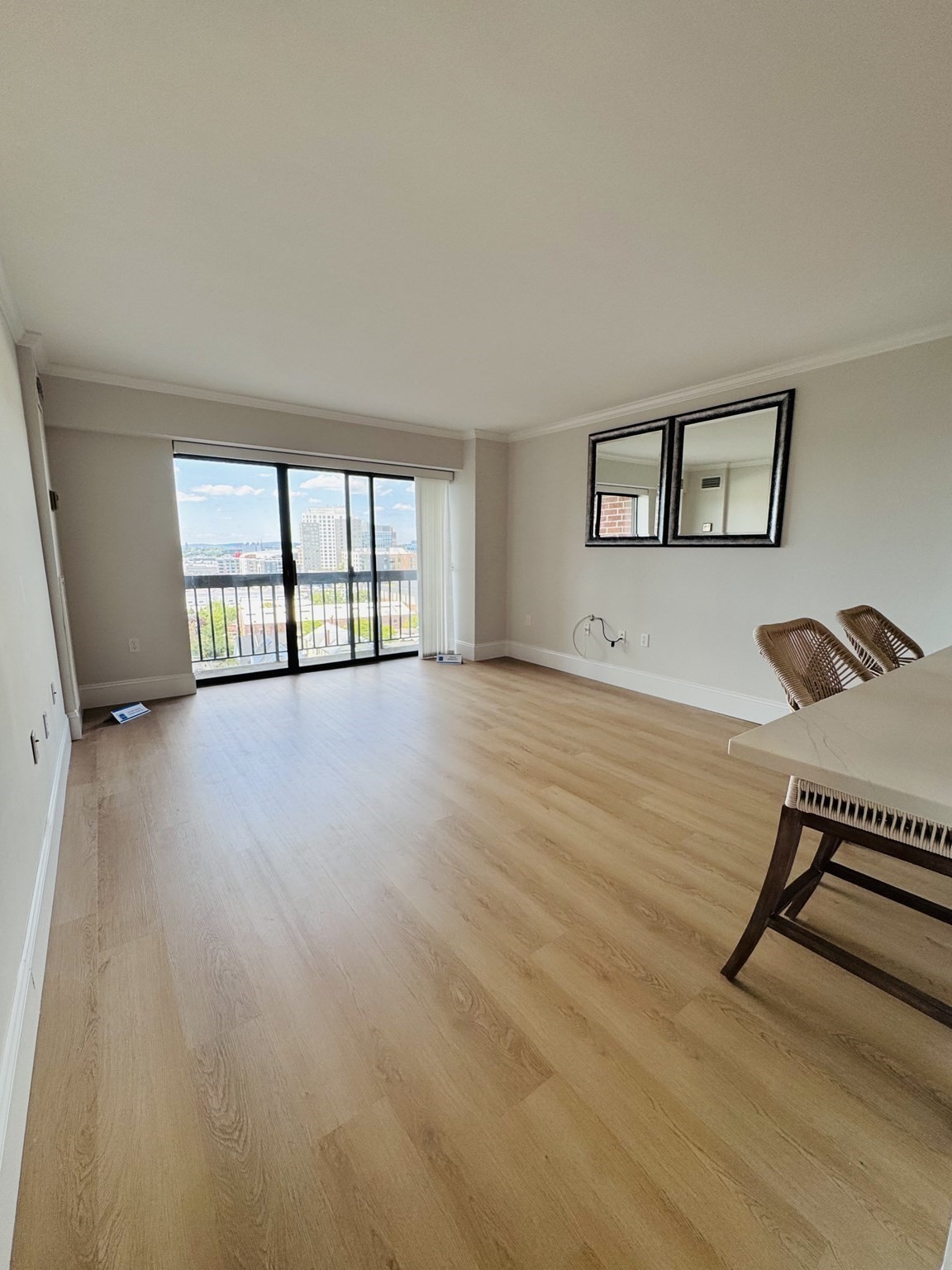 15 N Beacon St # 910 Property Photo 2