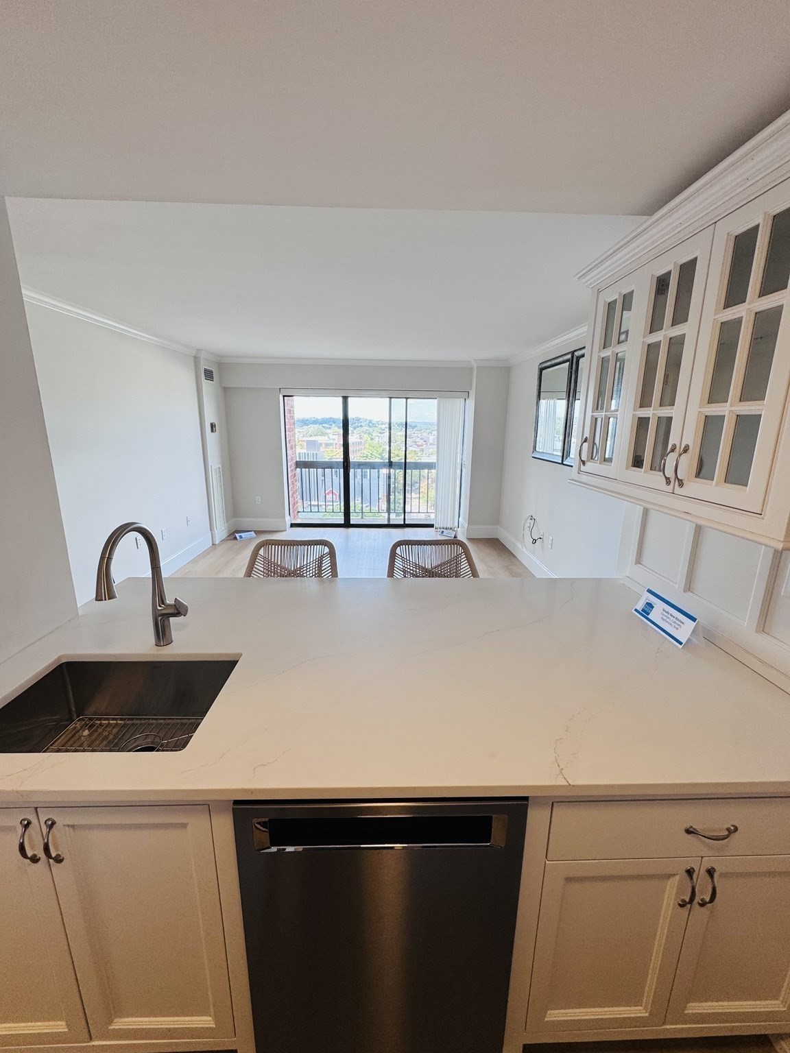 15 N Beacon St # 910 Property Photo 6
