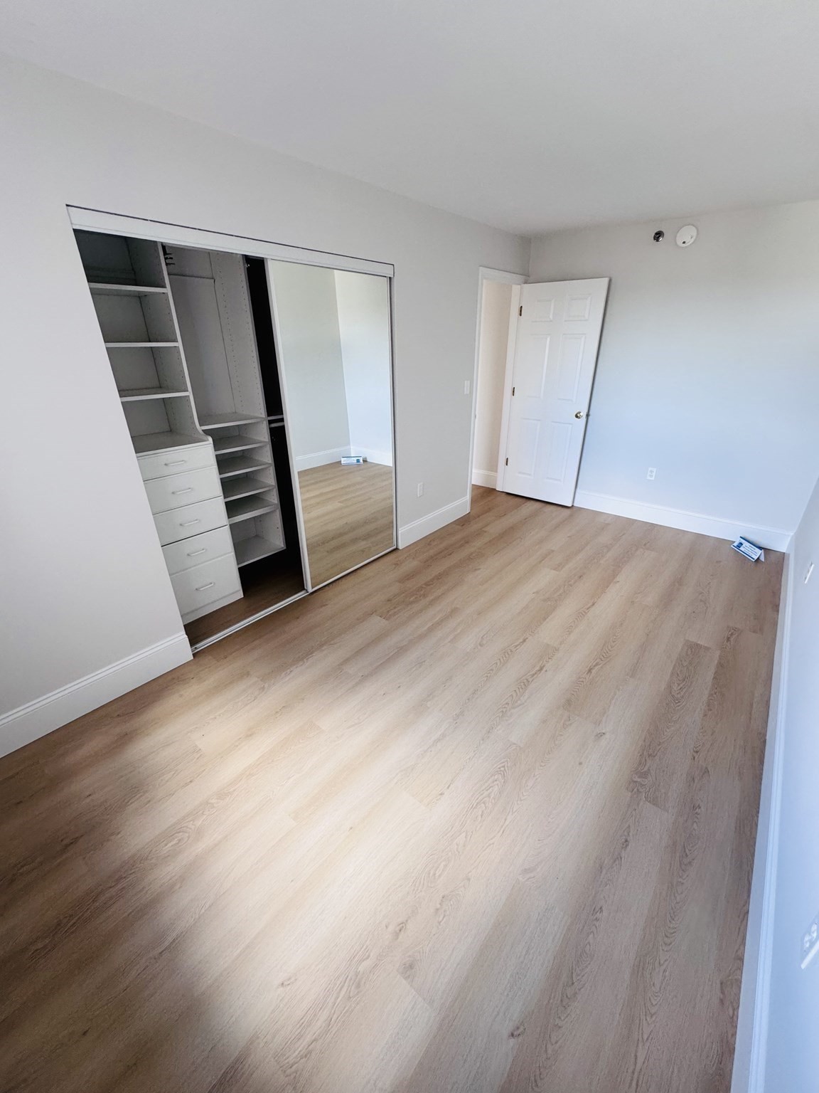 15 N Beacon St # 910 Property Photo 9