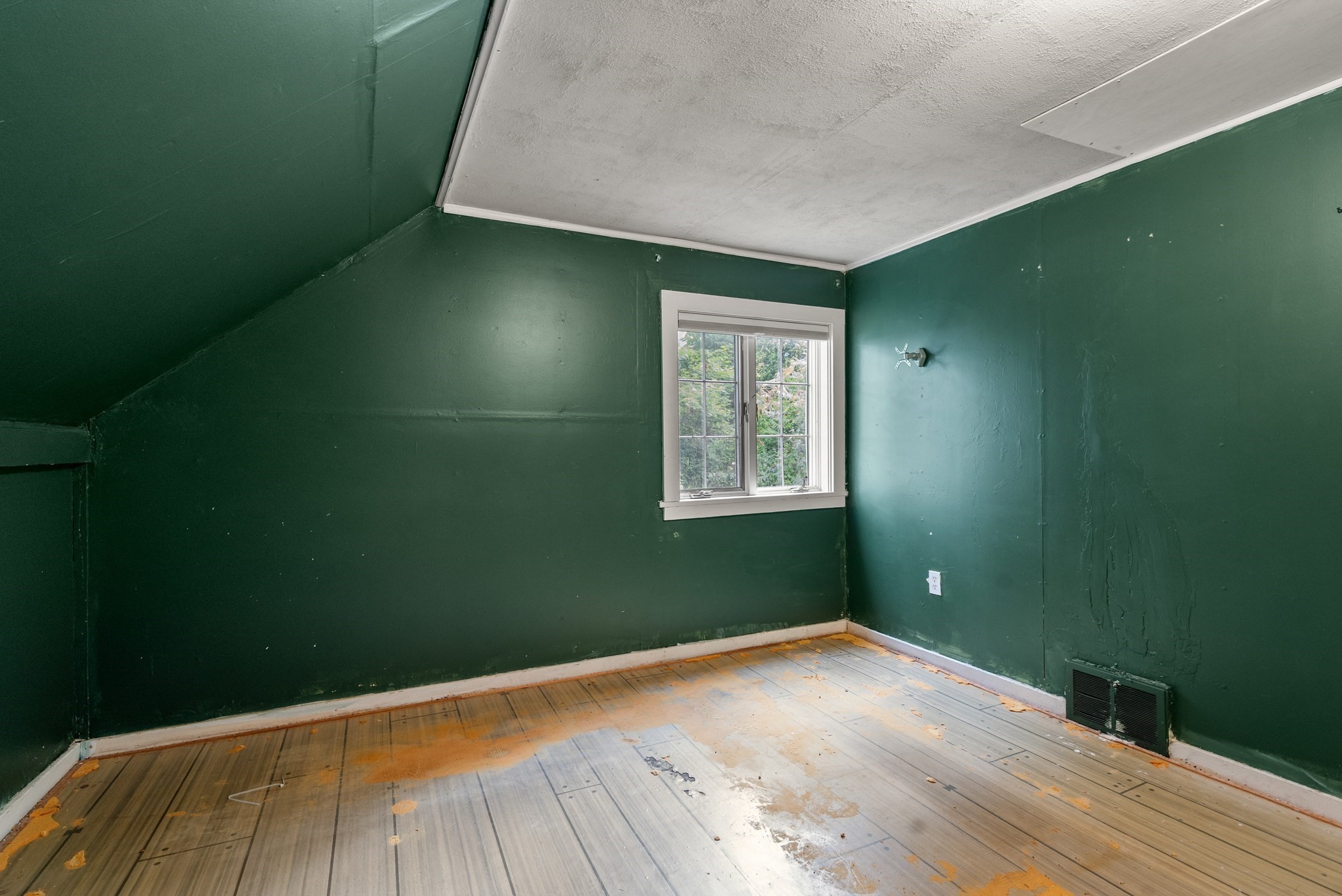 30r Highland Street Property Photo 17