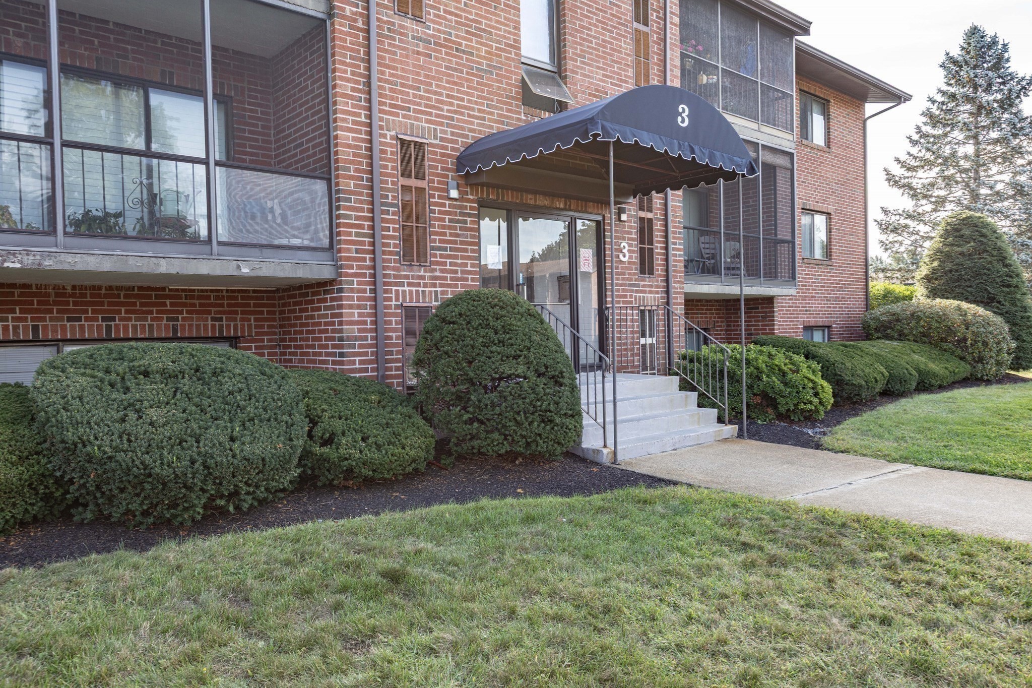 221 Oak Street # 24 Property Photo 6
