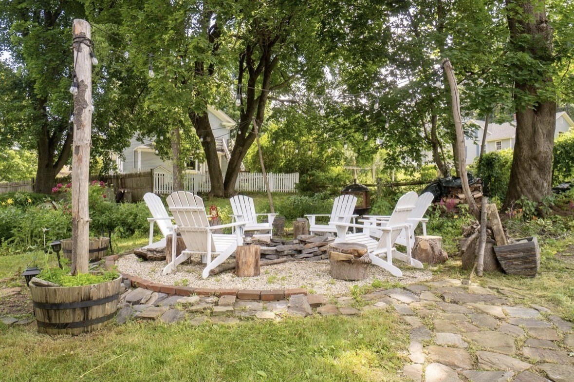 21 Saint James Avenue Property Photo 3