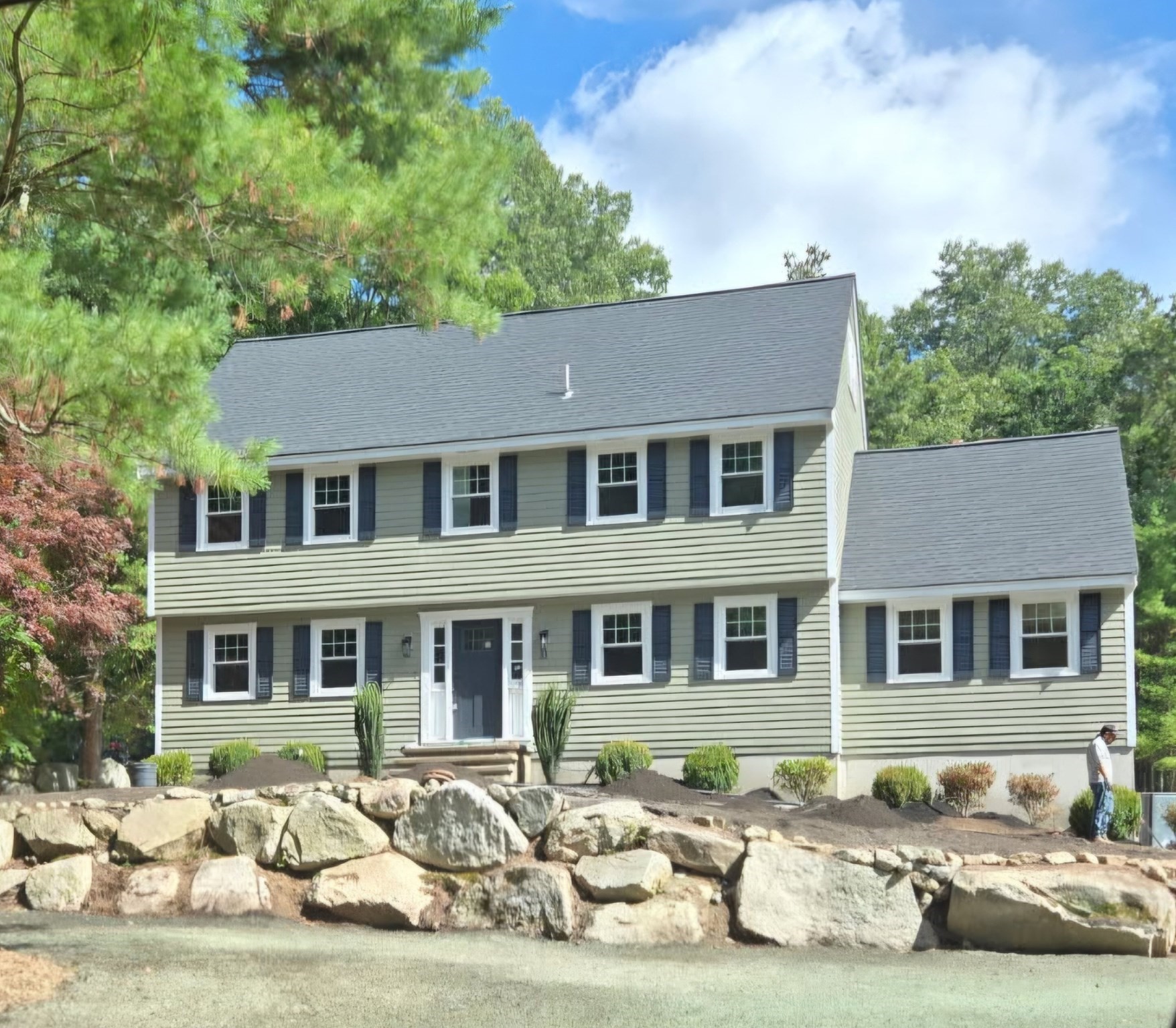 10 Wedgewood Property Photo 1