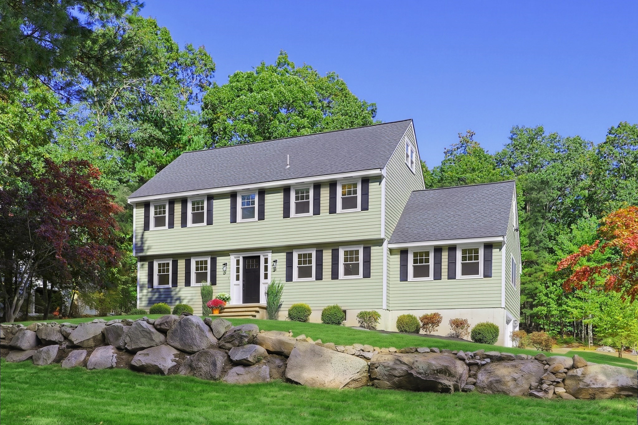 10 Wedgewood Property Photo 1