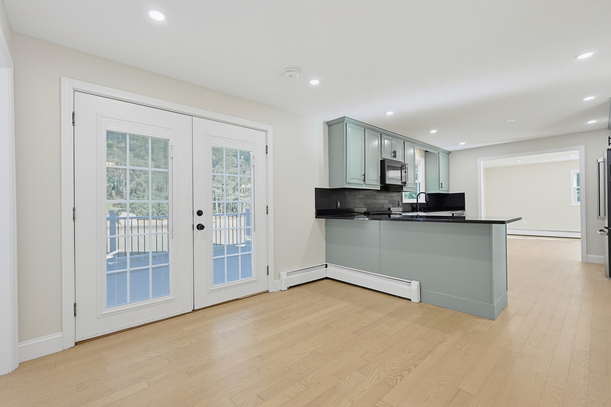 10 Wedgewood Property Photo 9