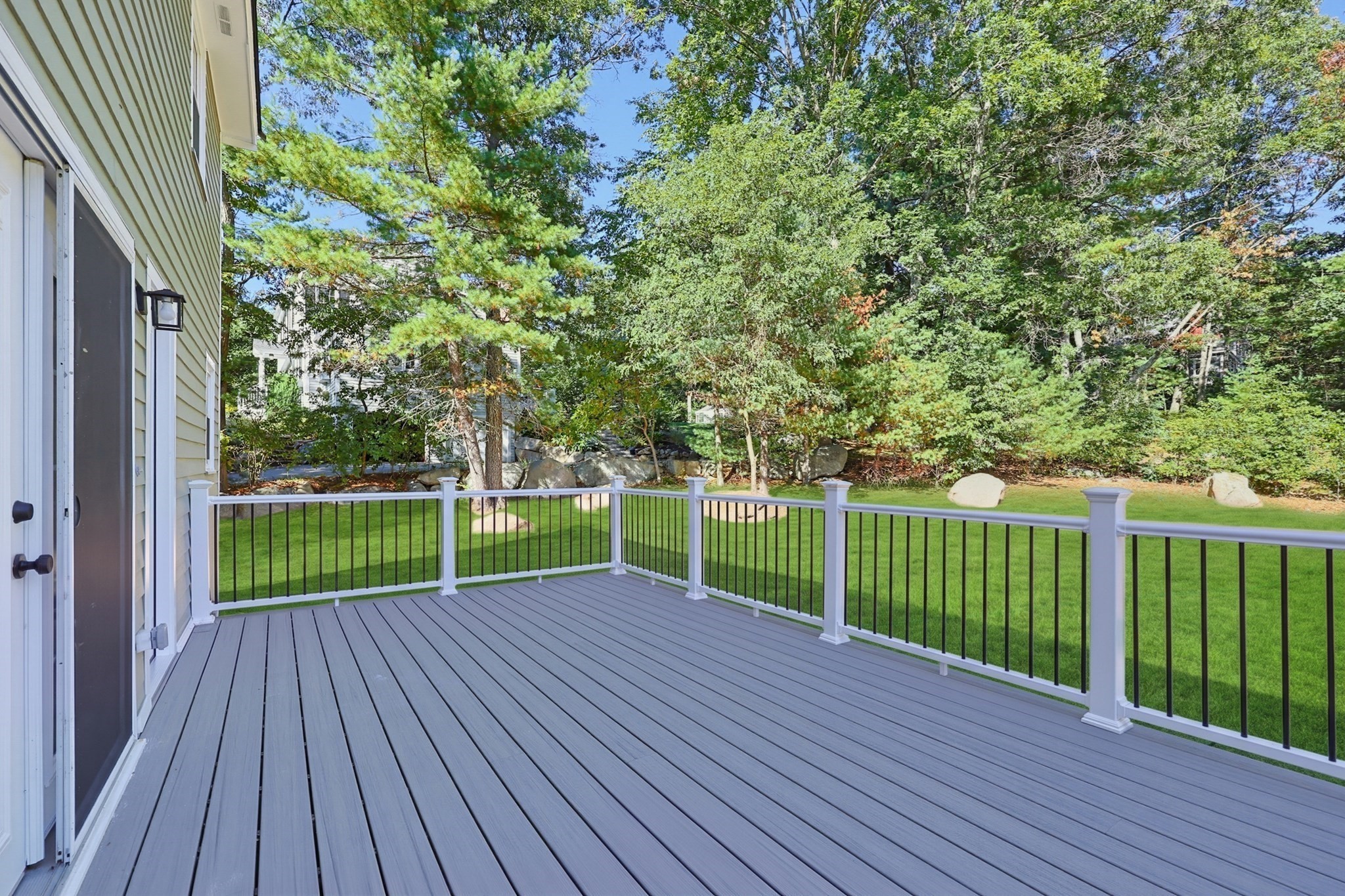 10 Wedgewood Property Photo 29