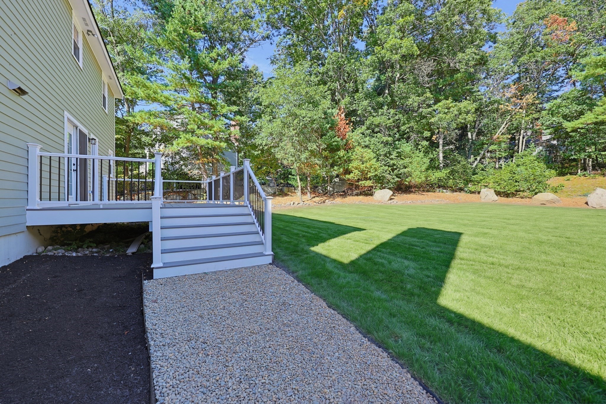 10 Wedgewood Property Photo 30